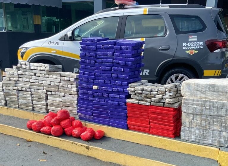 Adolescente de 16 anos é apreendido com quase 600 kg de drogas