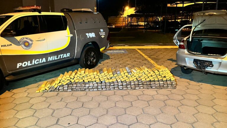 Homem é preso com 300 kg de maconha em carro na SP-272