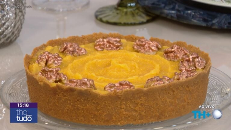 Aprenda a preparar uma deliciosa receita de Torta de Camafeu