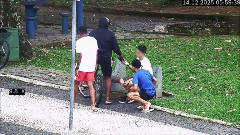 Homem é preso em cinco minutos após ser flagrado pelas câmeras de monitoramento em Santos
