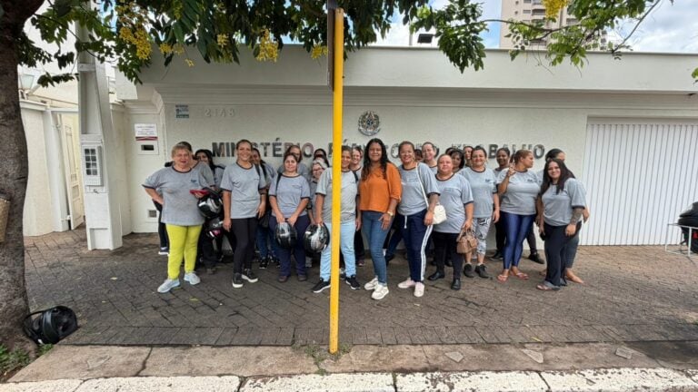 Funcionários denunciam terceirizada da Prefeitura ao MPT