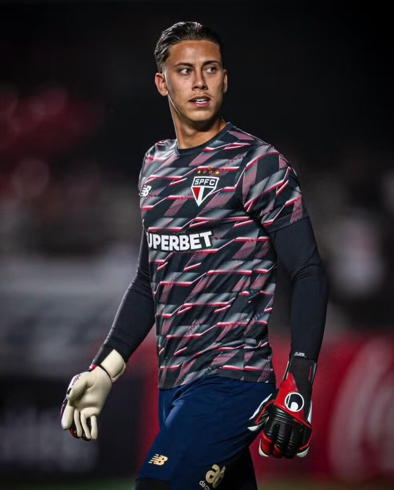 Botafogo-PB contrata Leandro Mathias, ex-goleiro do São Paulo