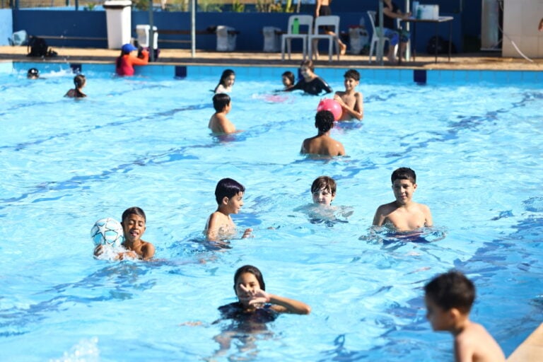 São José abre temporada de verão com 13 piscinas públicas gratuitas