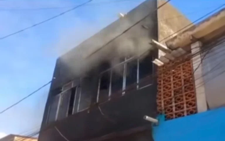 Incêndio atinge dois cômodos de casa em Guarujá