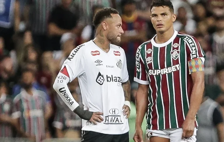 Thiago Silva detalha distanciamento entre Neymar e Mbappé
