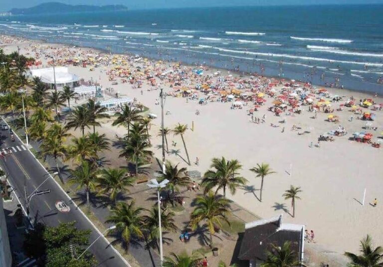 Homem morre após se afogar em área de risco em Praia Grande