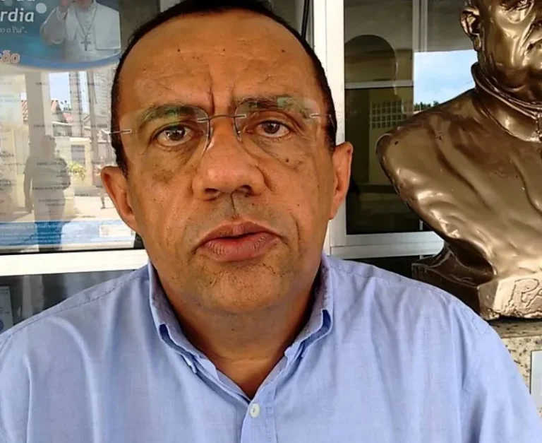 Conforme decisão judicial, a denúncia já foi recebida, o réu foi citado e apresentou defesa preliminar