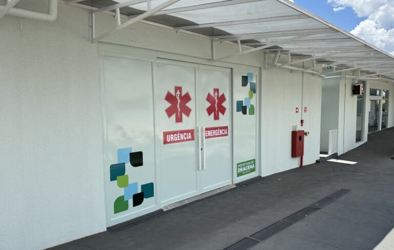 Dois irmãos de 4 anos morrem afogados em piscina