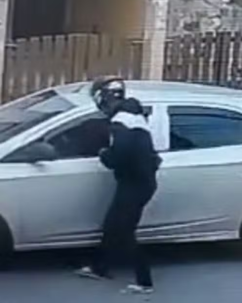 Homem é preso em casa após roubar carro em cidade do litoral; VÍDEO