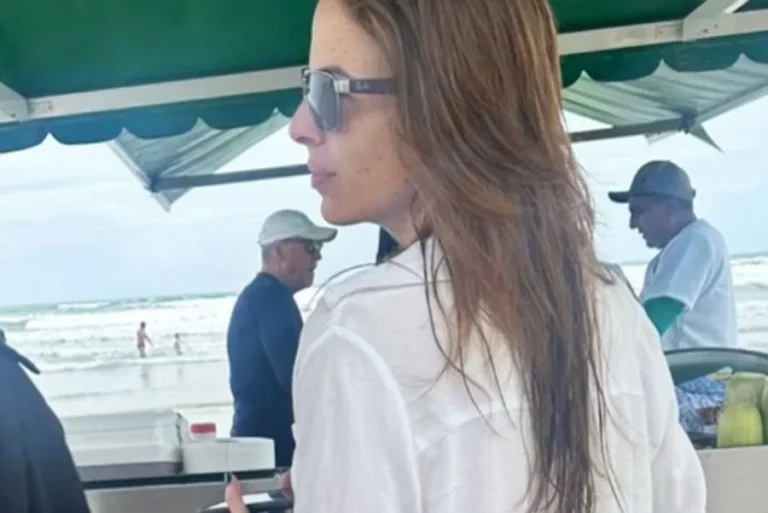 Suzane von Richthofen é vista em supermercado e praiana praia e em supermercado de Bertioga; VÍDEO