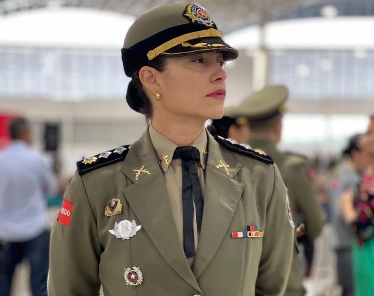 Tenente-coronel da PM denuncia importunação sexual virtual e alerta sobre abordagens invasivas