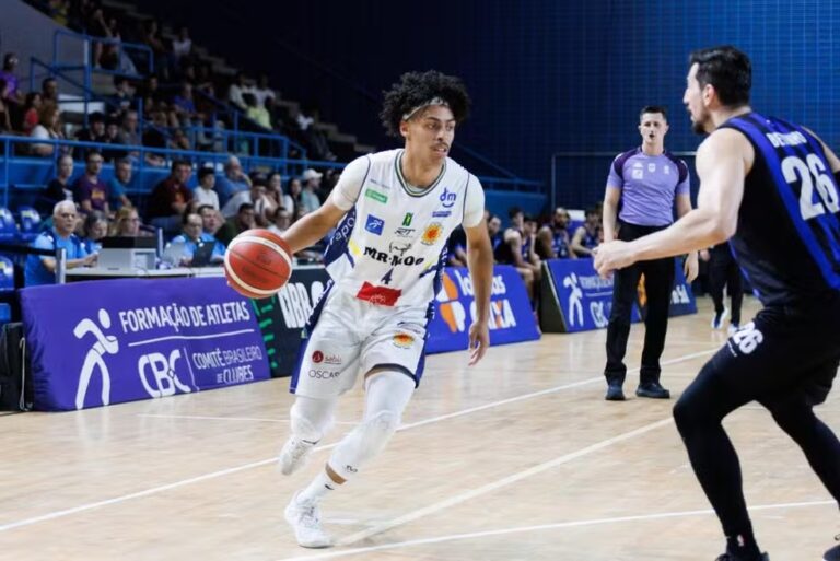 São José Basketball enfrenta União Corinthians em confronto direto pelo G-8 do NBB