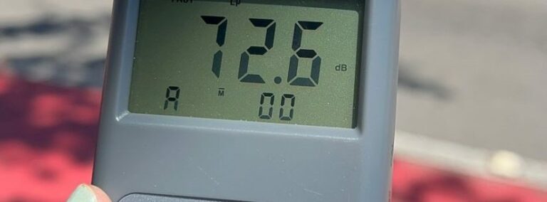 Comércio de Caraguatatuba é autuado por funcionar com volume alto de som