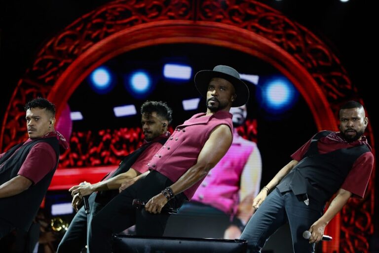 Shows de Alceu Valença e Alexandre Pires celebram os 480 anos de Santos