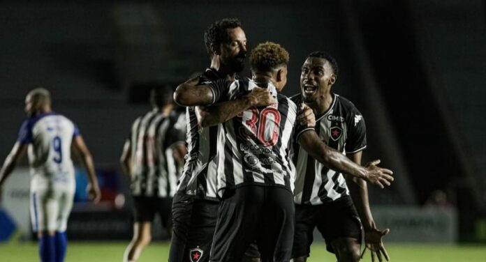 Botafogo O jogo acontece às 16h30, no Estádio Amigão, em Campina Grande, pela 5ª rodada do Campeonato Paraibano 2026