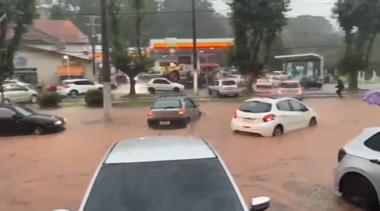 Alagamento em Campos do Jordão