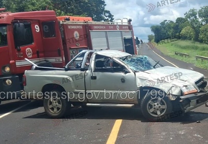 Casal morre após tentativa de ultrapassagem em rodovia da região