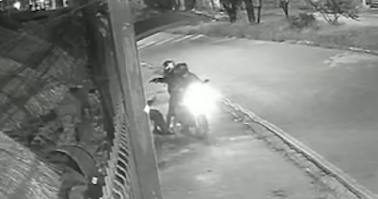 Homem é rendido e assaltado em calçada no  Parque Dom Pedro II