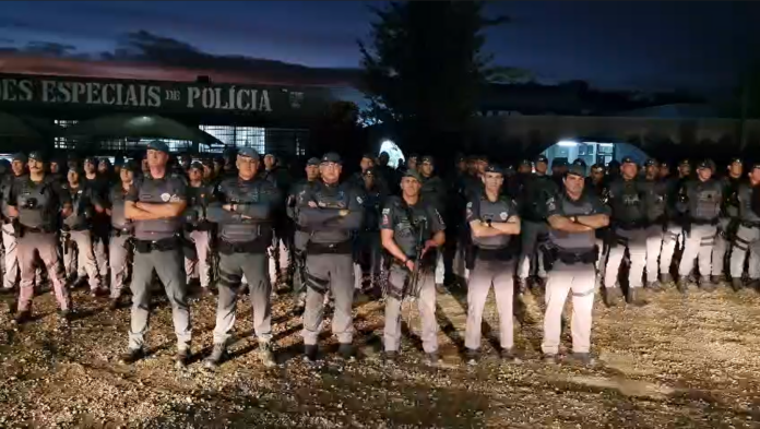 Polícia cumpre 25 mandados de busca contra facções em cinco cidades da região Polícia cumpre 25 mandados de busca contra facções em cinco cidades da região