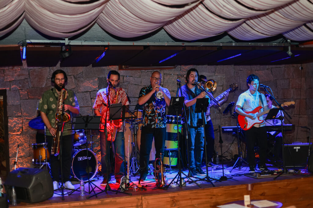 Show Inédito no Rudras Gastronomia