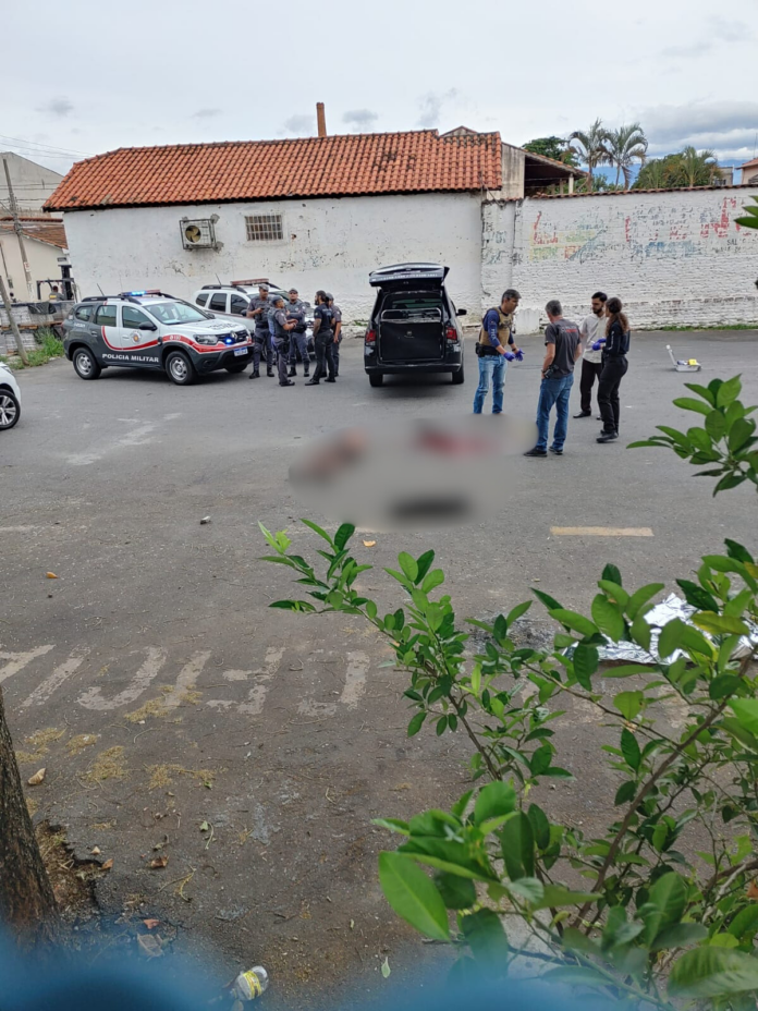 Homem morre após ser atingido por pedrada no Centro de Aparecida
