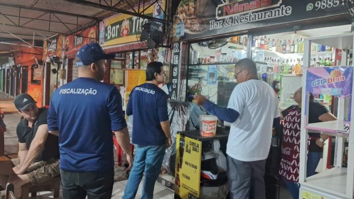 As ações envolveram casos de obstrução de calçadas, invasão de áreas públicas, comércio informal, privatização de vagas de estacionamento