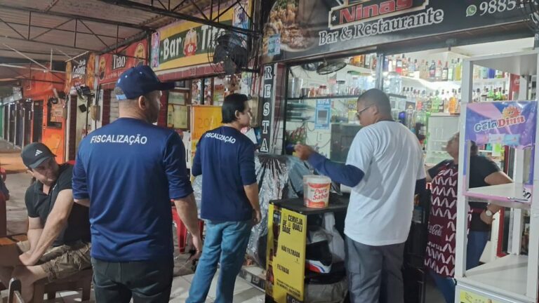 As ações envolveram casos de obstrução de calçadas, invasão de áreas públicas, comércio informal, privatização de vagas de estacionamento