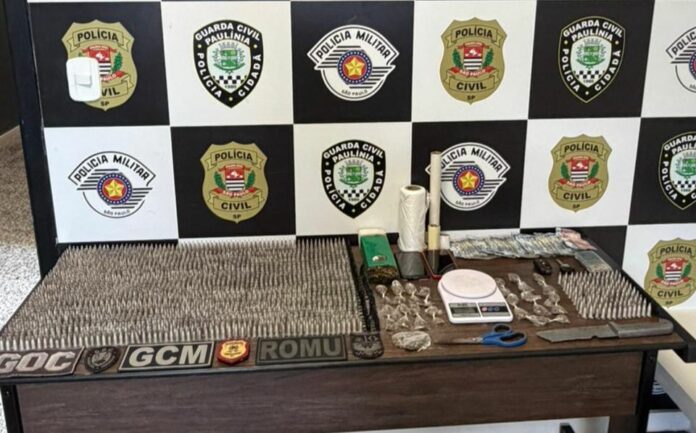 Casal é preso com tijolo de maconha e mais de 2 mil porções de cocaína