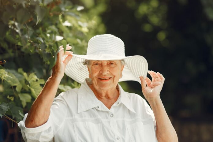 Idoso Calor intenso na Paraíba exige atenção redobrada à saúde dos idosos