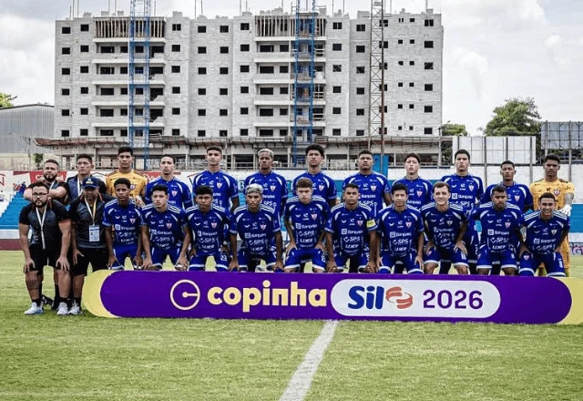 Ônibus do Águia de Marabá, adversário do Taubaté na Copinha, se envolve em acidente no Tocantins