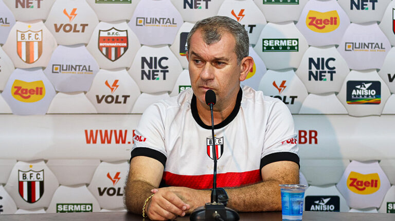 Tencati exalta preparação do Botafogo para o Paulistão, elogia jogadores e pede apoio da torcida para a temporada