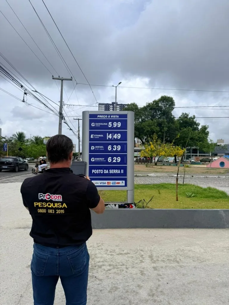 Preço da gasolina segue estável enquanto etanol cai quase R$ 0,50 em João Pessoa