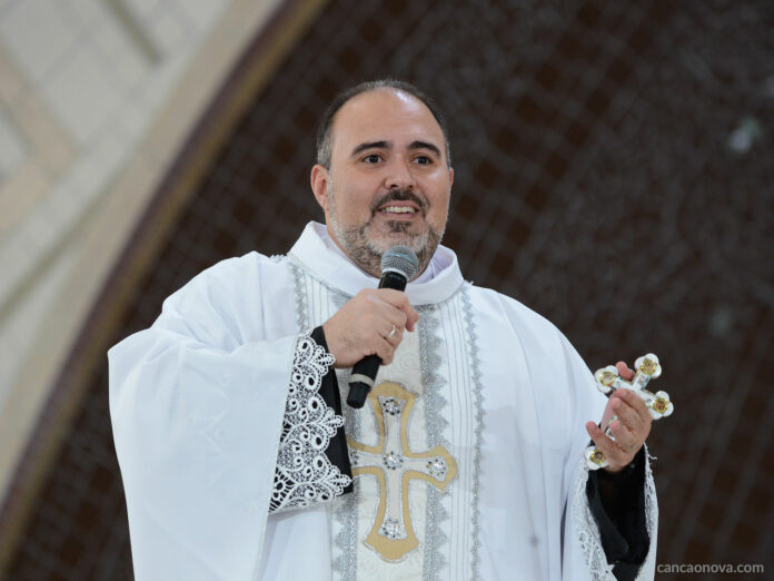 Padre Bruno Costa (Canção Nova) Arquidiocese realiza 2ª edição do Louvor de Verão em Cabedelo