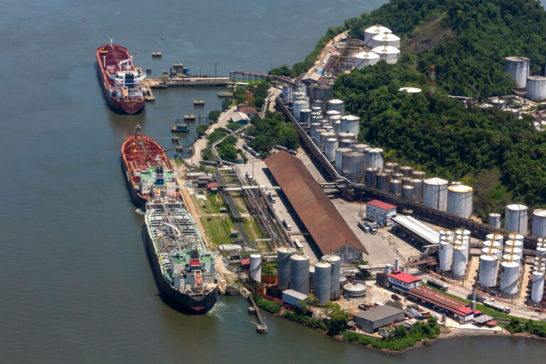 115 jovens da Baixada Santista concluem curso para atuar em cruzeiros e turismo