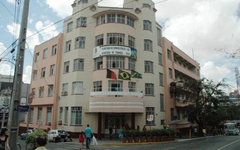 O juiz ressaltou que as atividades no local são administrativas e podem ser transferidas para outras repartições públicas sem prejuízo