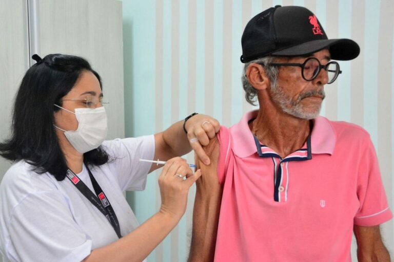 João Pessoa abre novo ponto de vacinação na orla de Cabo Branco