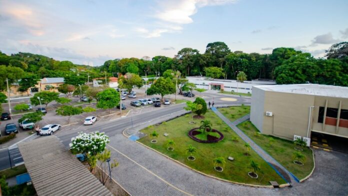 UFPB afirma que MEC não fez repasses para auxílios estudantis