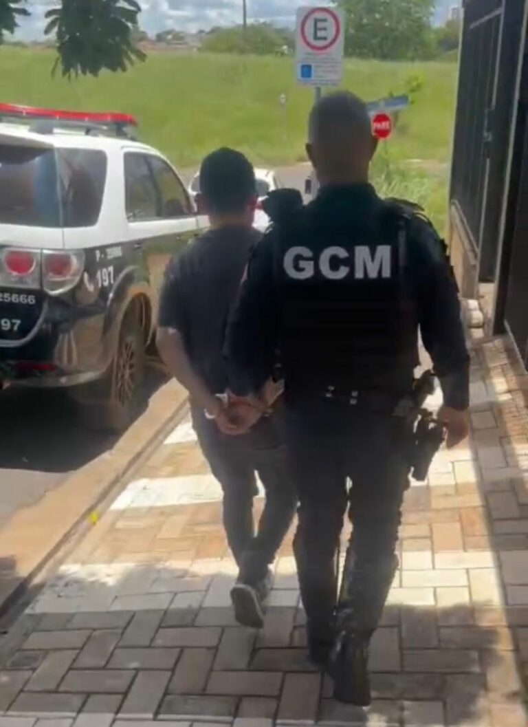GCM prende homem suspeito de série de furtos em lojas do Centro de Rio Preto
