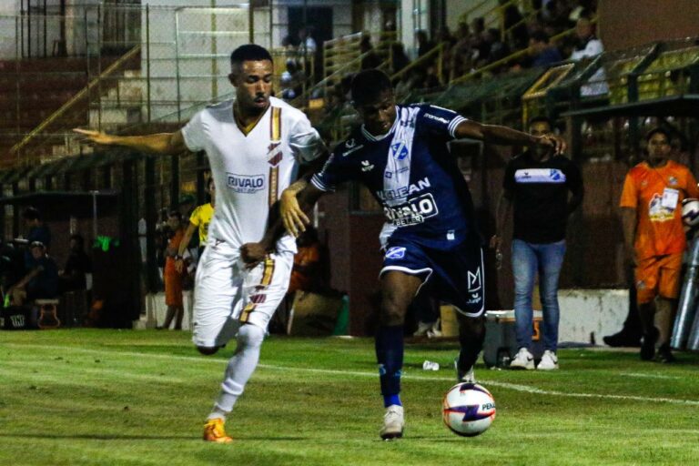 Taubaté empata fora e São José é derrotado na estreia da Série A2 do Paulista