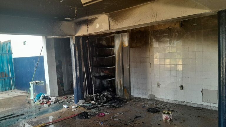 Adolescentes ateiam fogo em cozinha de escola municipal em Rio Claro