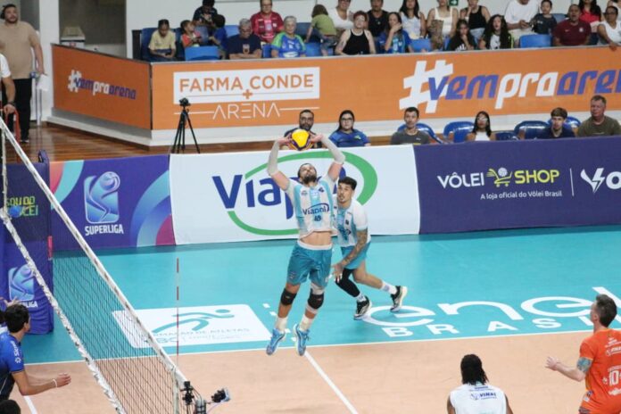 Vôlei São José enfrenta o Praia Clube pela Superliga