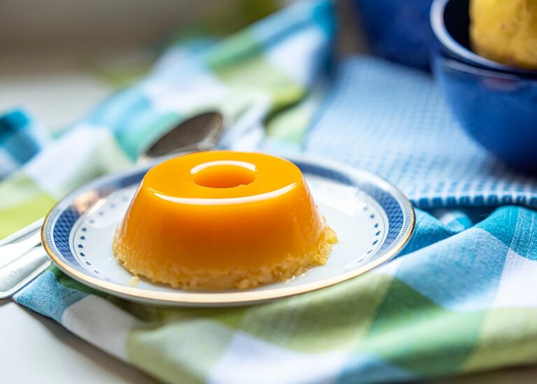 Aprenda a preparar uma deliciosa receita de Quindim da Zalenga´s