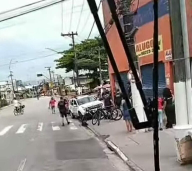 Homem morre após cair de telhado enquanto trabalhava fazendo reparos em imóvel