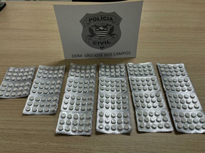 DDM apreende mais de 300 comprimidos de 'rebite' em São José DDM apreende mais de 300 comprimidos de 'rebite' em São José