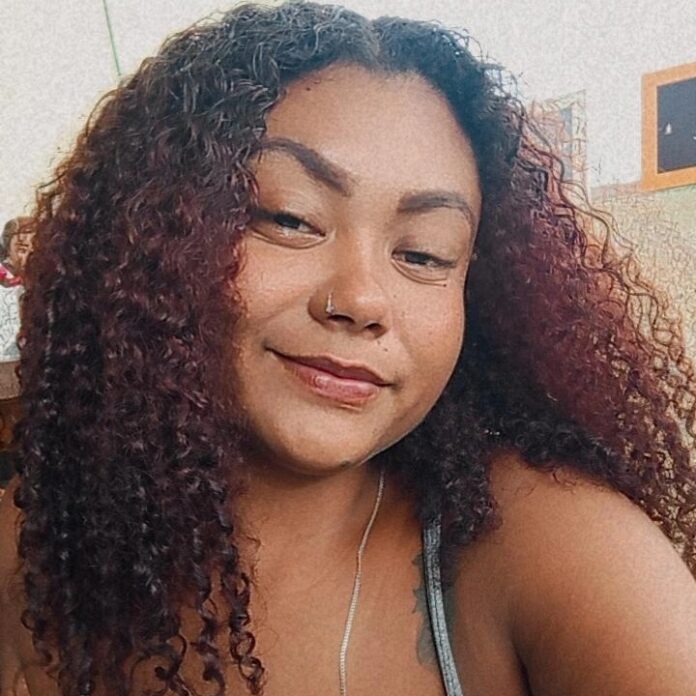 Saiba quem é a jovem de 25 anos morta a facadas em Sumaré