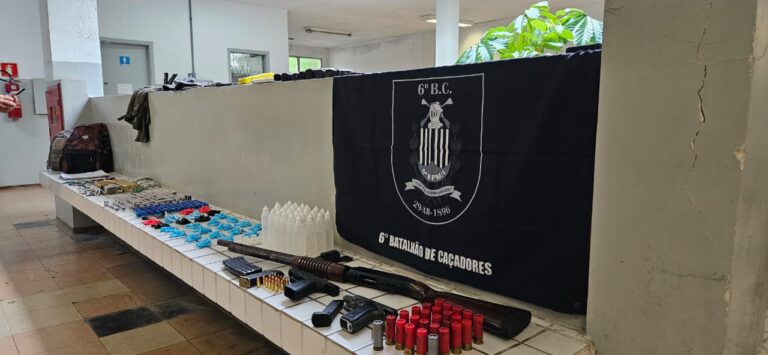 Três homens morreram durante confronto com policias no Morro do Tetéu, em Santos