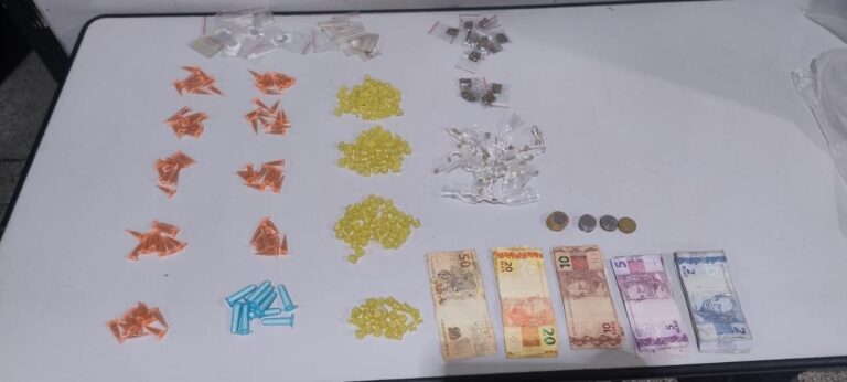 Homem é preso por tráfico de drogas após tentar fugir de patrulha em Jacareí