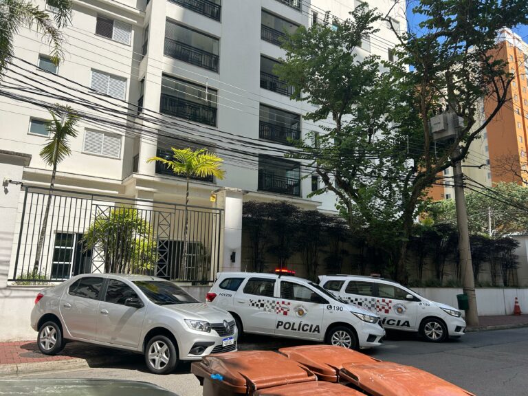 Policial aposentado baleia e mata suposto amante da esposa no Jardim Aquarius, em São José