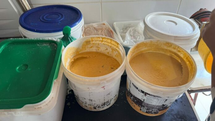 Segundo o Ministério Público, as equipes continuam em campo e o balanço final da operação será divulgado ao longo do dia