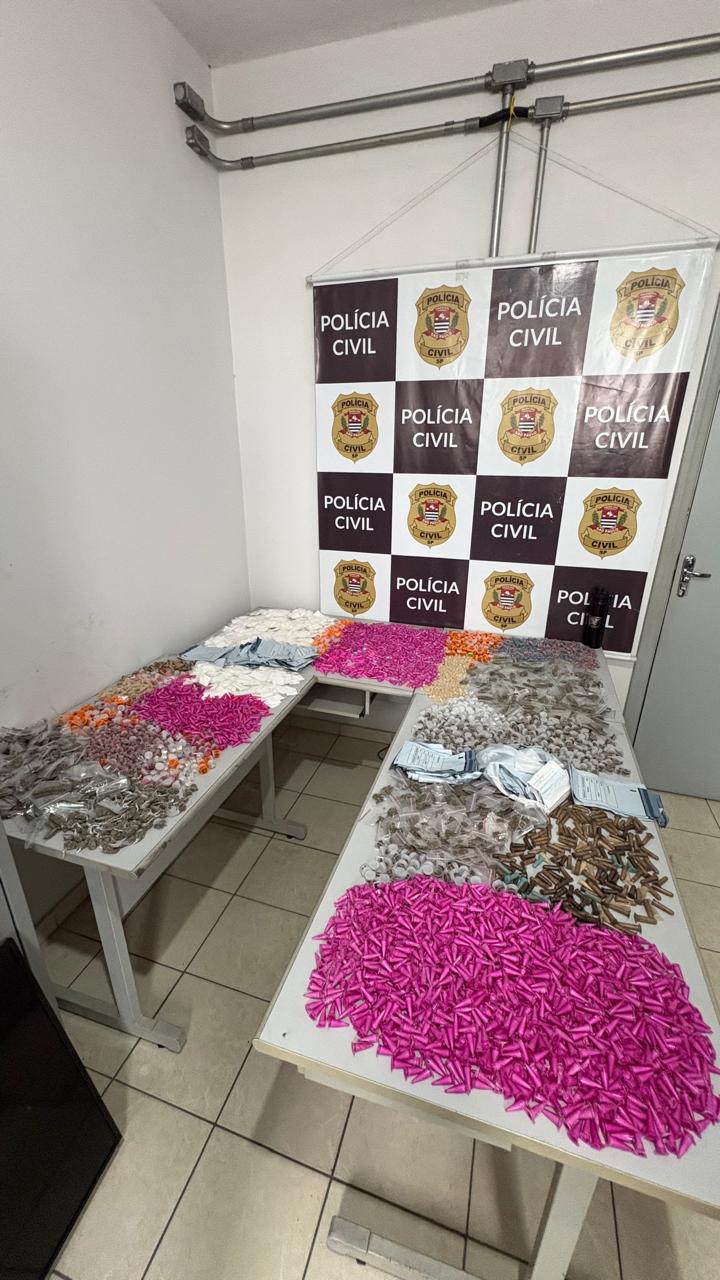 Dois são presos com mais de 5 mil porções de drogas após perseguição em Caçapava